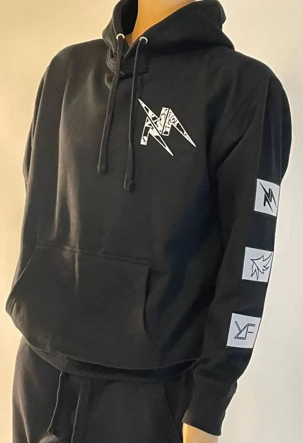IphoneIMG_07731logopatchhoodieblackfrontsleeve