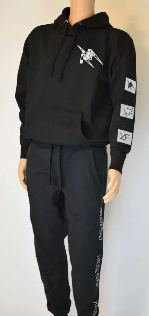 NikonDSC_2128logopatchhoodieblacksidefull2